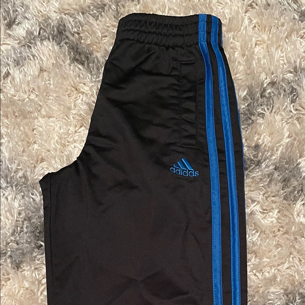 Adidas sweatpants